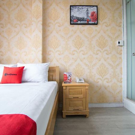 Reddoorz @ Pham Ngu Lao Street 4 Hotel Ho Chi Minh City Bagian luar foto