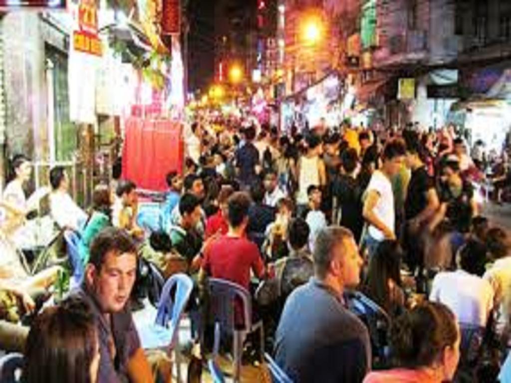 Reddoorz @ Pham Ngu Lao Street 4 Hotel Ho Chi Minh City Bagian luar foto