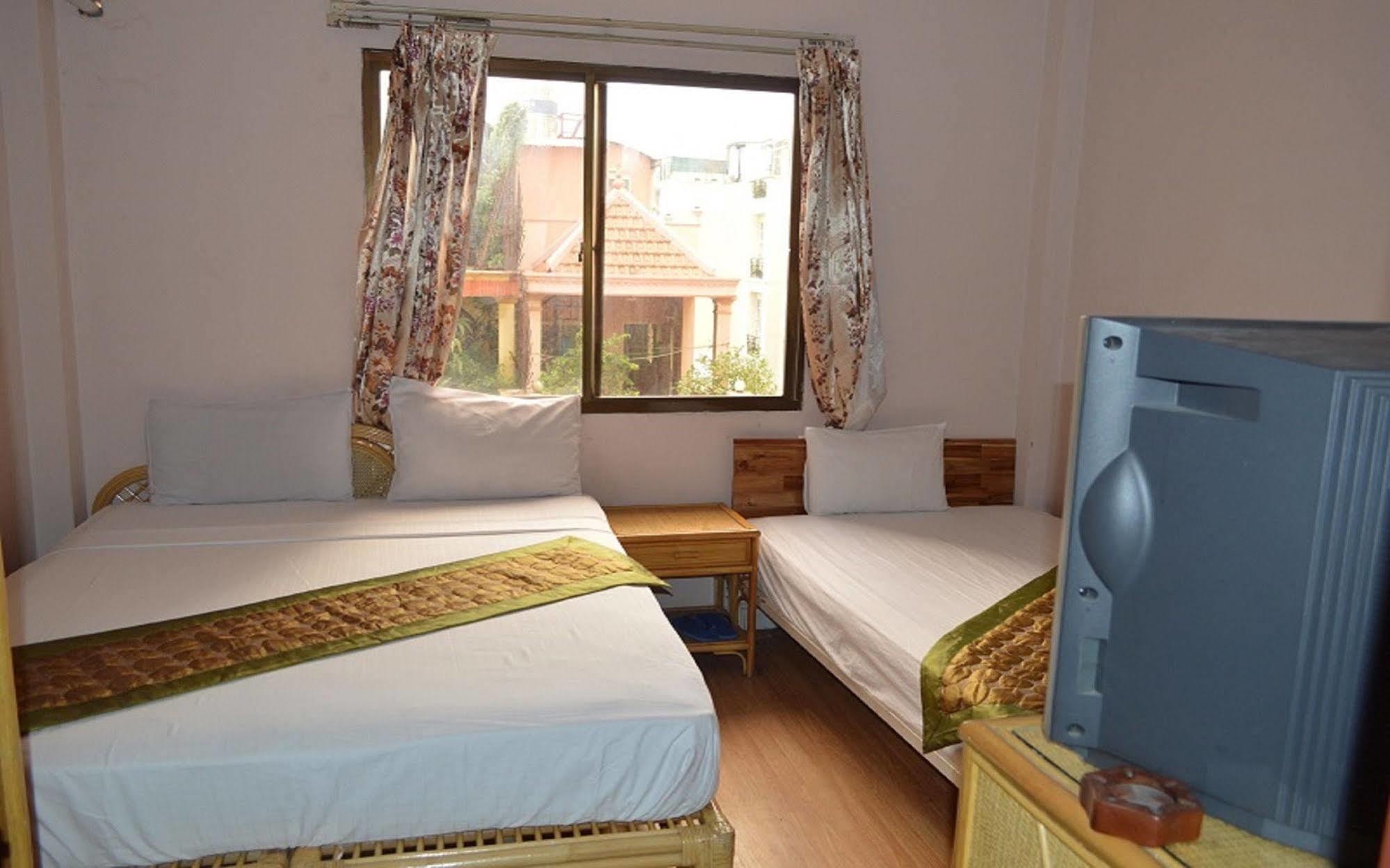 Reddoorz @ Pham Ngu Lao Street 4 Hotel Ho Chi Minh City Bagian luar foto