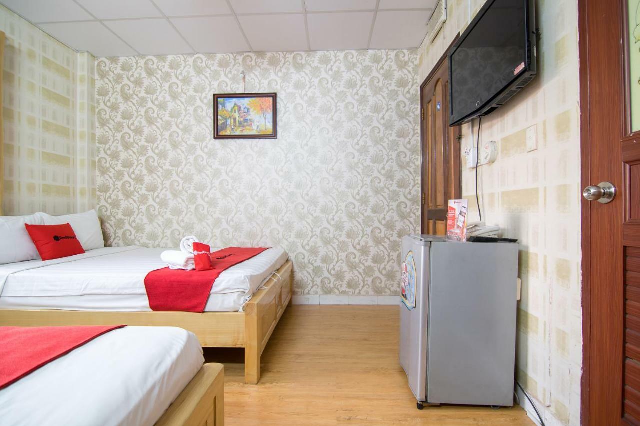 Reddoorz @ Pham Ngu Lao Street 4 Hotel Ho Chi Minh City Bagian luar foto