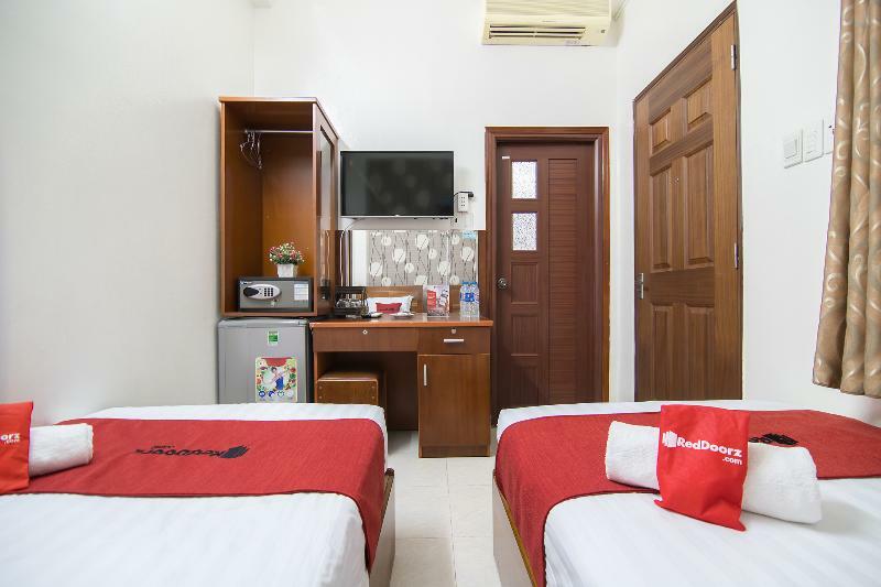 Reddoorz @ Pham Ngu Lao Street 4 Hotel Ho Chi Minh City Bagian luar foto